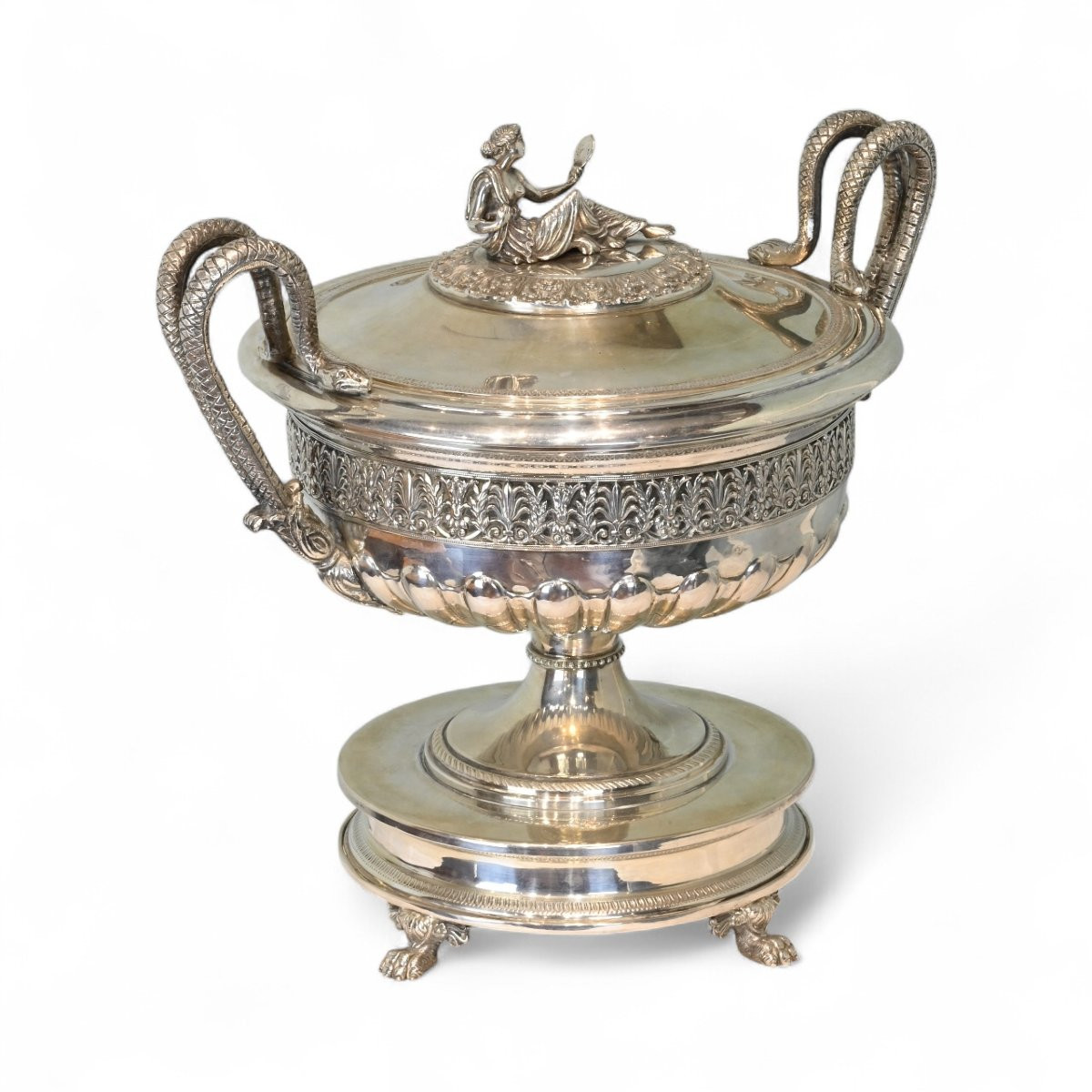 Finely Embossed Silver Cup - Italy, Mid-20th Century-photo-3